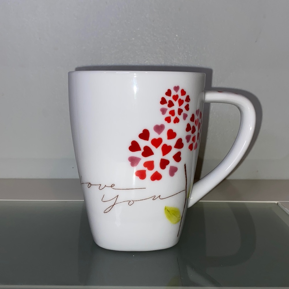 Starbucks “I Love You” Pink/Red Hearts Flowers 12oz Mug 2007
